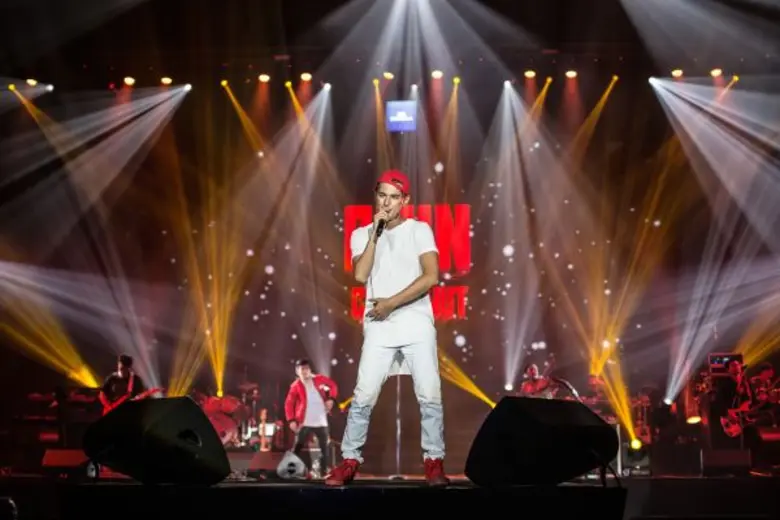 แดน – โต๋ นำทีมศิลปินสุดป็อป ตบเท้าเสิร์ฟความสนุกข้ามวัน ใน “CHABAA Present G Day Music Festival”