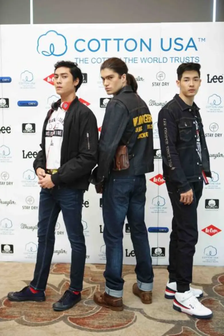“คอตตอน ยูเอสเอ” ผนึกกำลัง “ซีเอ็มจี” รุกตลาดยีนส์ไตรมาสสุดท้าย เปิดตัวคอลเลคชั่นใหม่ร่วมกับสามแบรนด์ดัง “ลี” “ลี คูเปอร์” และ “แรงเลอร์” ชูจุดเด่นผสานเทคโนโลยีเสื้อผ้าระดับโลกบนผ้าฝ้าย ตั้งเป้าดันยอดขายคอลเลคชั่นนี้โต 5%