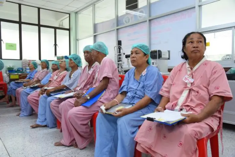 เพื่อมอบ "โอกาส" ในการมองเห็นแก่ผู้สูงวัย...