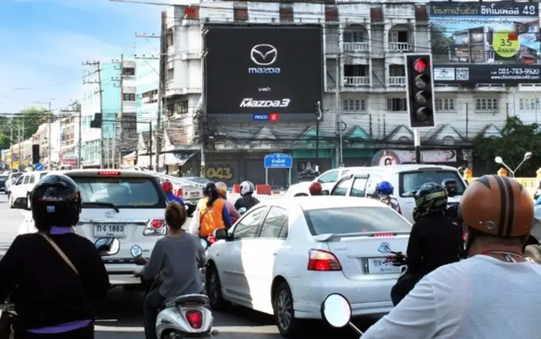 หลังจากสื่อจอดิจิตอลขายดีตามแผนจนทำให้ผลง...