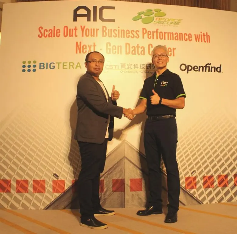 นายวินเซนต์ เอสซี ลี ผู้จัดการฝ่ายพัฒนาธุ...