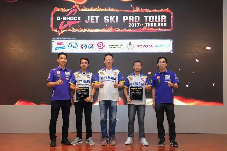 ยามาฮ่า เวฟรันเนอร์ สิงห์ ไทยแลนด์ ทีม เข...