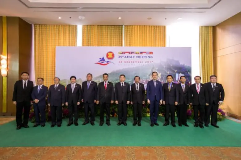 พล.อ.อ.ประจิน จั่นตอง รองนายกรัฐมนตรี เป็...