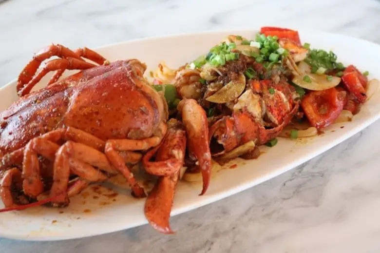 ลิ้มรสชาติความอร่อยสดใหม่จากท้องทะเลบนตึกสูงใจกลางเมือง ณ ซูม สกาย เลาจน์ โรงแรมอนันตรา สาธร กรุงเทพฯ