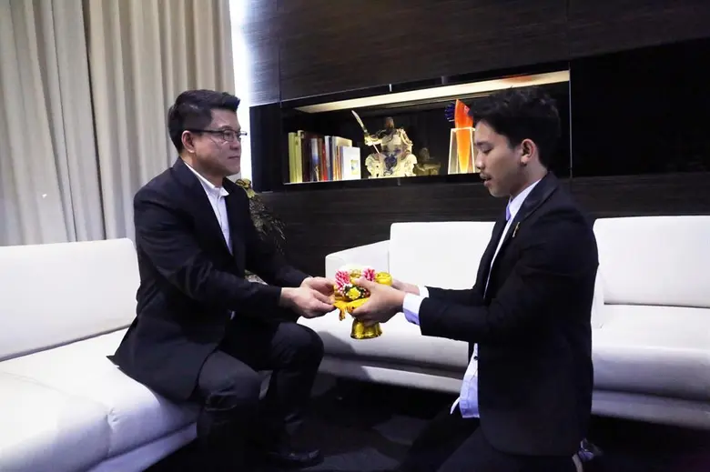 เตรียมนับถอยหลังวันลาบวช สำหรับนักร้องลูก...