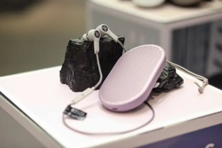 B&O PLAY นำเสนอลิมิเต็ดคอลเลคชั่นใหม่ล่าสุดAutumn/Winter 2017 ที่สะท้อนความเป็นผู้นำเทรนด์แฟชั่นแห่งการฟังเพลงคุณภาพ