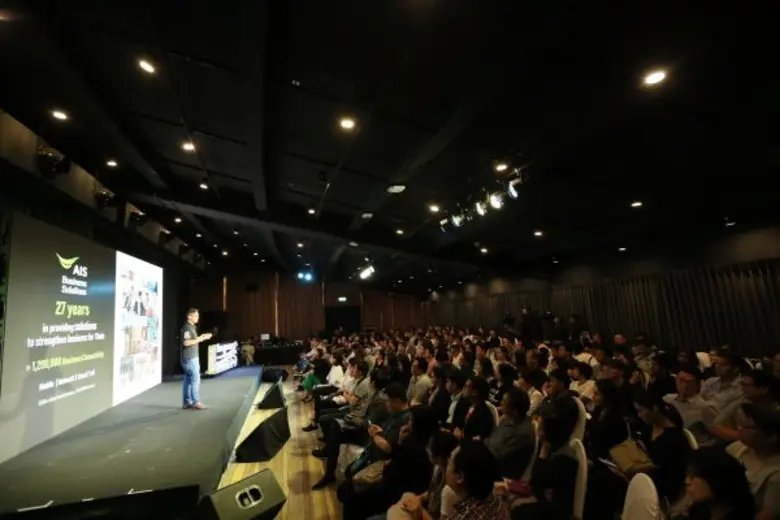 เอไอเอส เซเรเนด จัดสัมมนาสร้างแรงบันดาลใจให้ลูกค้าคนพิเศษ ติดอาวุธให้ธุรกิจบนโลกยุคดิจิทัล พร้อมต่อยอดเส้นทางสู่ความสำเร็จในอนาคต