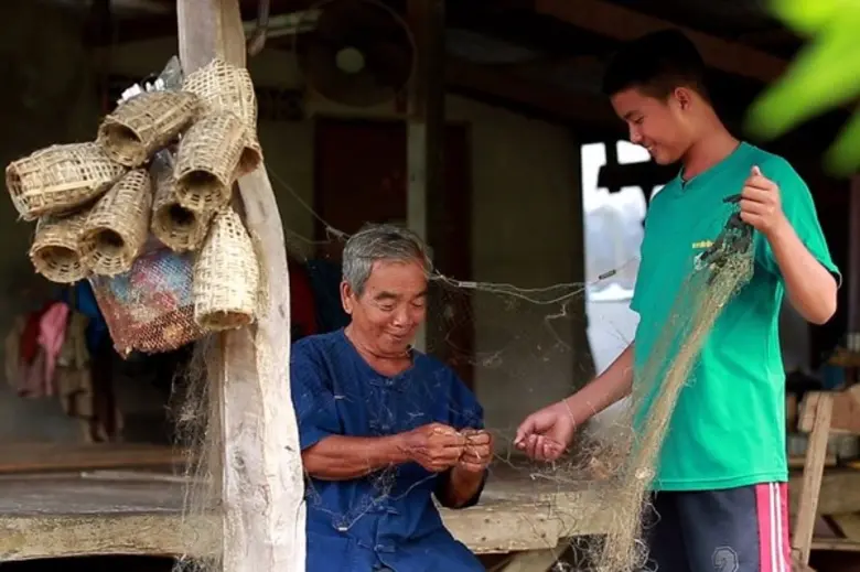 ทีวีไกด์: รายการ “สานรัก คนเก่งหัวใจแกร่ง” วันอาทิตย์ที่ 1 ตุลาคม 2560 ทางแอป AIS PLAY, AIS PLAYBOX และ Youtube sarnrakais