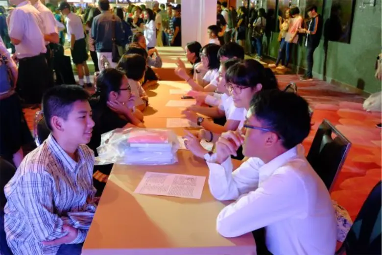 ผ่านไปแล้วกับการติวเพื่อน้อง ม.ต้น ครั้งใ...