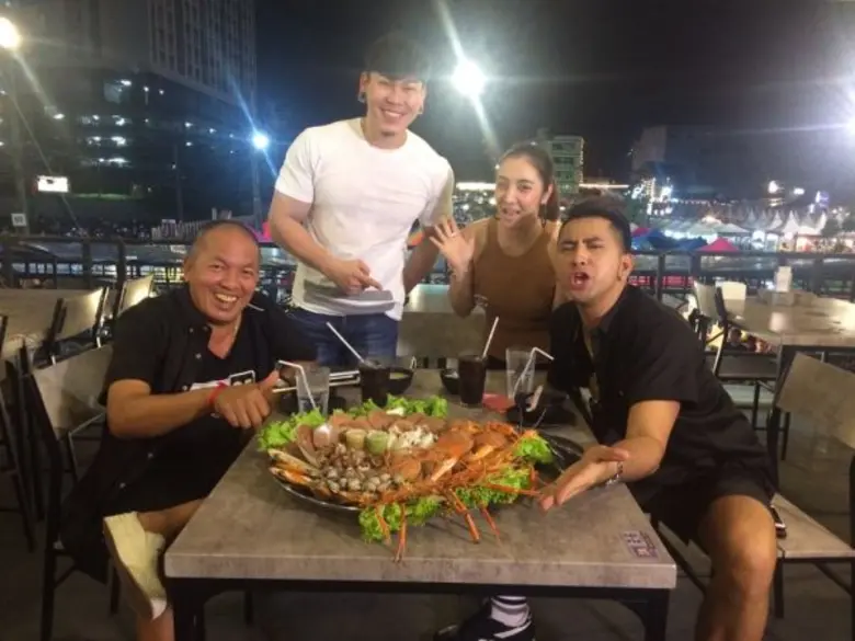 ทีวีไกด์: รายการ “ตลกแหลก” เทปพิเศษ กับการรวมสุดยอดร้านอร่อยและสุดยอดความฮา ติดตามได้ ในวันอาทิตย์ที่ 1 ตุลาคม นี้