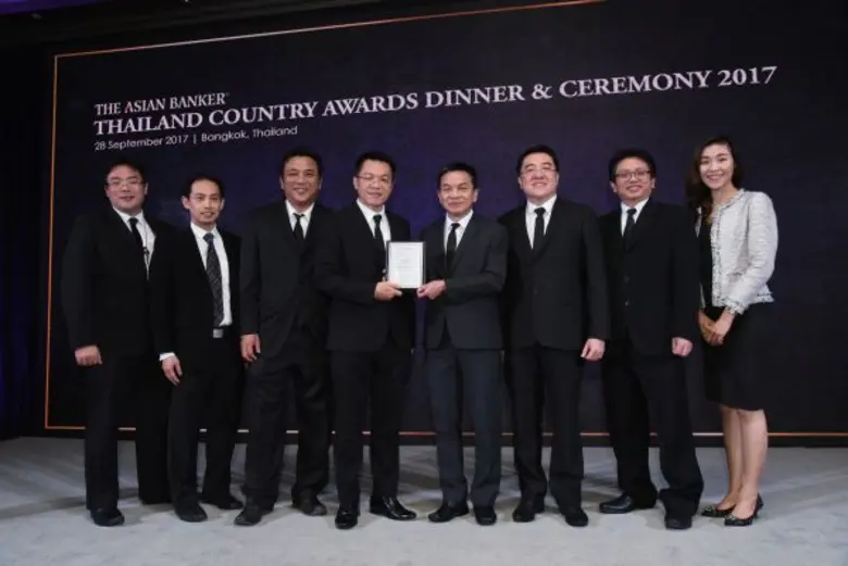 นายสมเจตน์ หมู่ศิริเลิศ (ที่ 5 จากซ้าย) ป...