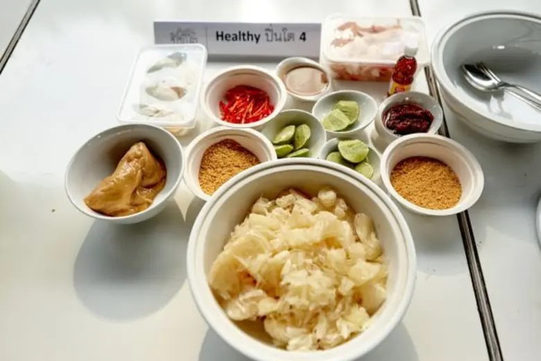 เอ็ม บี เค กรุ๊ป ร่วมกับข้าวถุงมาบุญครอง ดึงนักโภชนาการและเชฟกระทะหล่อเสิร์ฟเมนูดีต่อใจ พร้อมแนะซุปเปอร์ฟู้ดในครัวไทยที่เป็นมากกว่าอาหารช่วยชะลอวัย รับวันผู้สูงอายุโลก