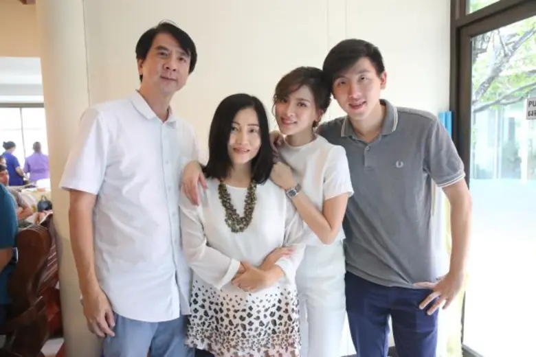 “ใบเฟิร์น” อบอุ่น ครอบครัว-แฟนคลับ รวมตัว ทำบุญวันเกิด 25 ปี แฮปปี้ชีวิตลงตัวทั้งเรื่องงานและความรัก