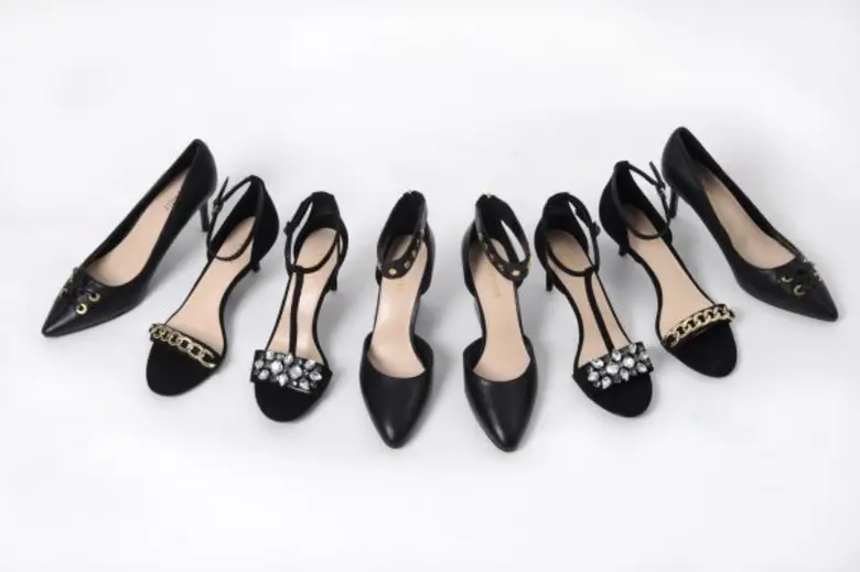 สวยได้อีก กับแฟชั่นสีดำ จาก Karen Millen, Nine West, EQIQ