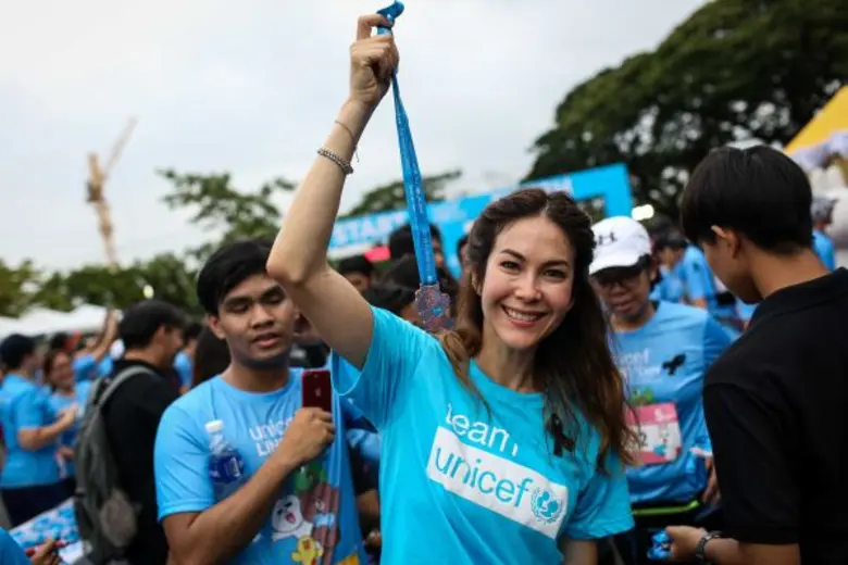 LINE ประเทศไทย และ องค์การยูนิเซฟ ประเทศไ...