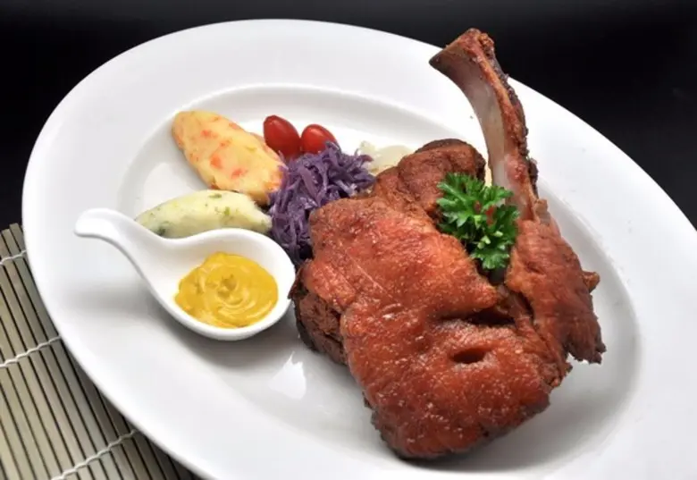 โปรโมชั่นประจำเดือนตุลาคม ที่ห้องอาหาร ทิโวลี่ คอฟฟี่ ช้อป - โรงแรมเอเชีย กรุงเทพ