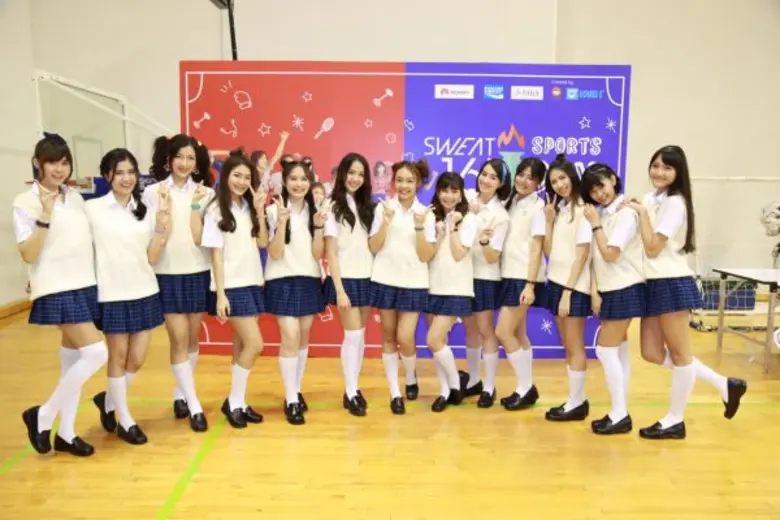 เลิฟอิสจับมือ โยชิโมโต้ ฯ จัดกีฬาสีเปิดตัวไอดอลไทย Sweat16!