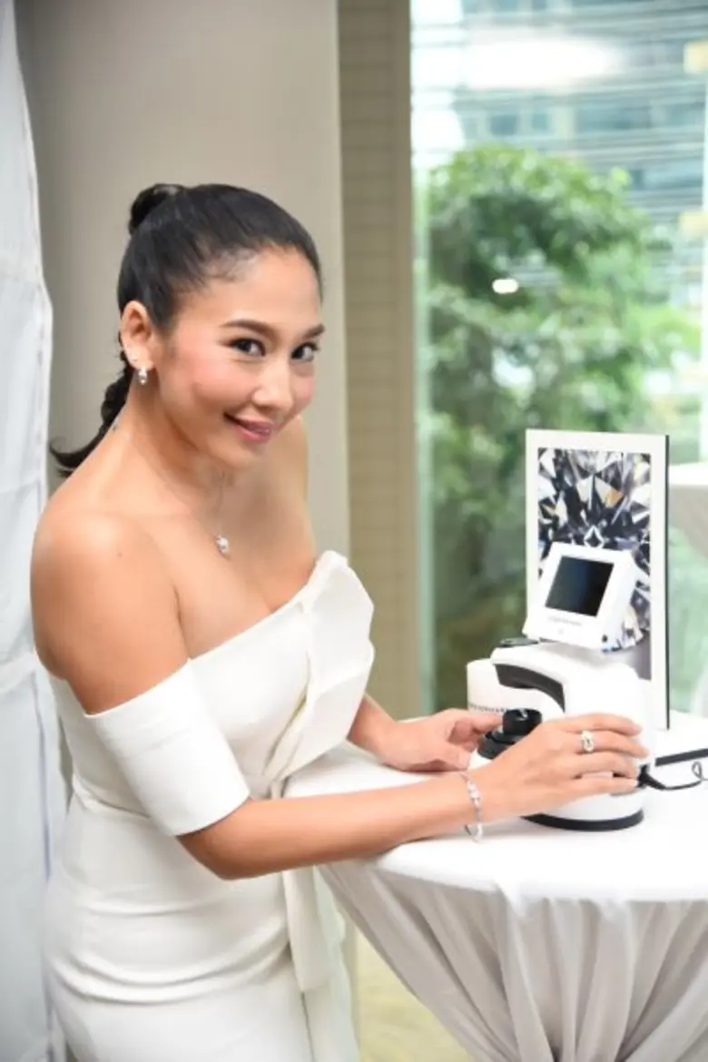 “ฟอร์เอเวอร์มาร์ค” ฉลอง “เพชรเม็ดที่ 2 ล้าน” คว้าเพชรคุณภาพเหนือมาตรฐาน โชว์ให้ชมก่อนใครในโลก!!