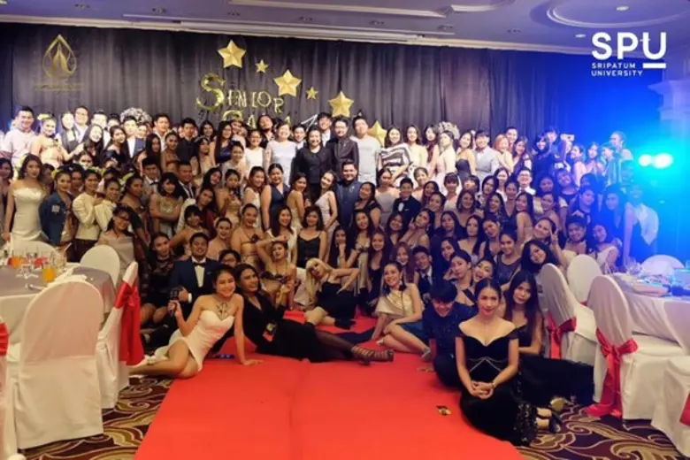 นักศึกษาชั้นปีที่ 4 วิทยาลัยการท่องเที่ยว...