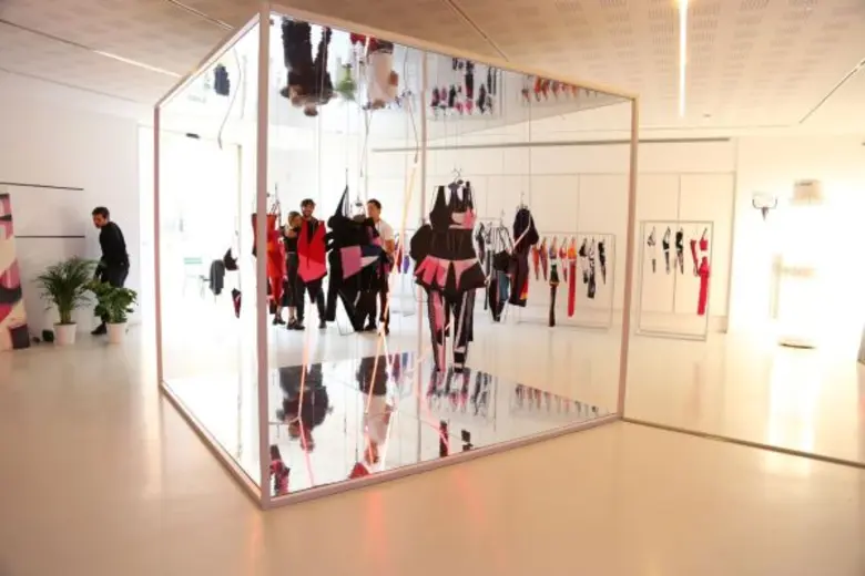 ไทยดีไซเนอร์ “Angelys Balek” ดังไกลไปอินเตอร์ ถูกเลือกเป็นแบรนด์ไทยแรกได้โชว์ผลงานใน “ปิกัสโซ่ มิวเซียม ปารีส”