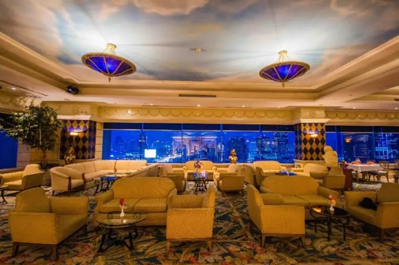 หากคุณมองหาบรรยากาศโรแมนติคเริ่มตั้งแต่พร...