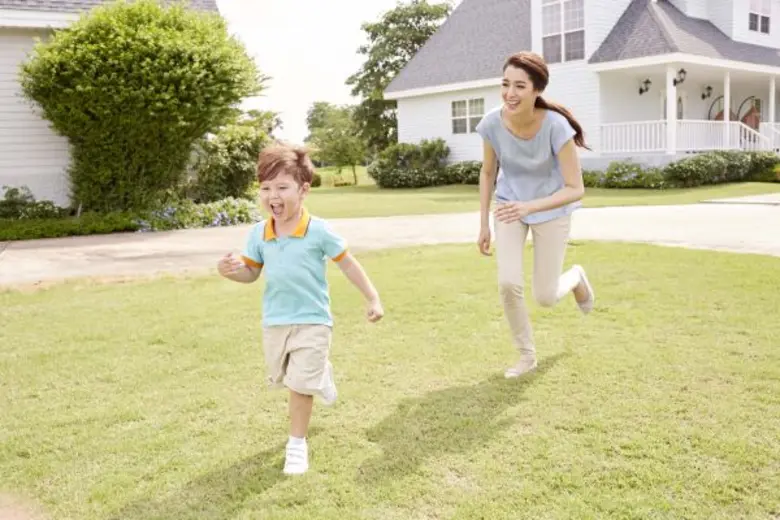 “โฟร์โมสต์” จับมือ “นักโภชนาการ” ชวนคุณพ่อคุณแม่ยุคใหม่ ทำความรู้จัก “กรดอะมิโนจำเป็น และโอเมก้า 369” สารอาหารตัวช่วยสำคัญเพื่อพัฒนาการสมองของลูกน้อยให้เติบโตสมวัย