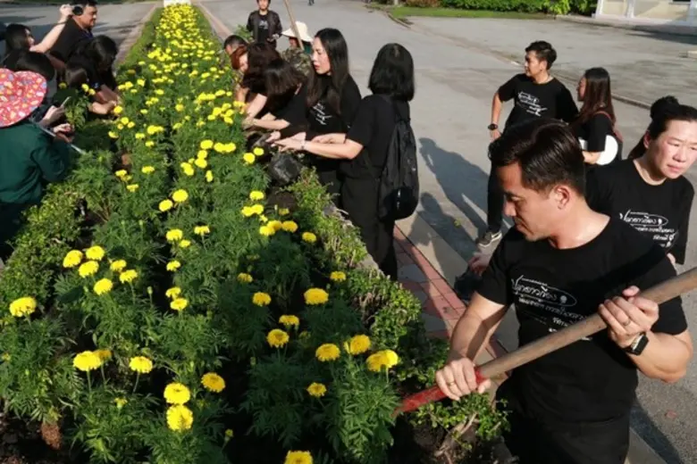 นายศุภกิจ จิตร์เพิ่มพูลผล ประธานชมรมประชา...