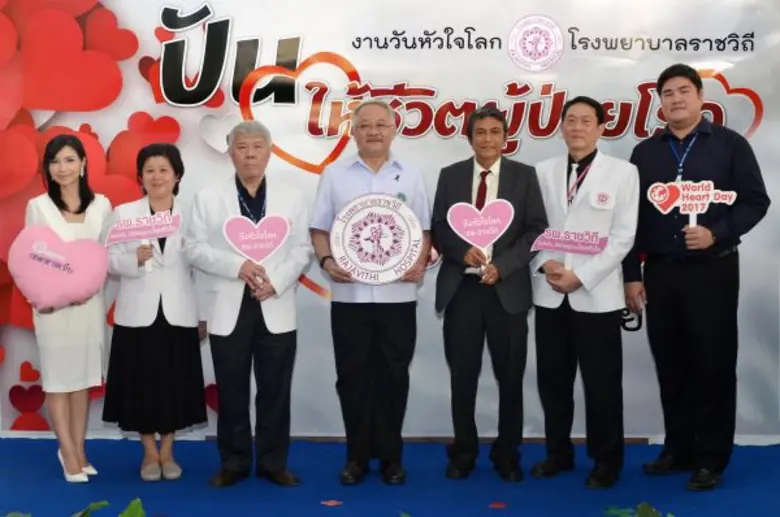 นายแพทย์มานัส โพธาภรณ์ ผู้อำนวยการโรงพยาบ...