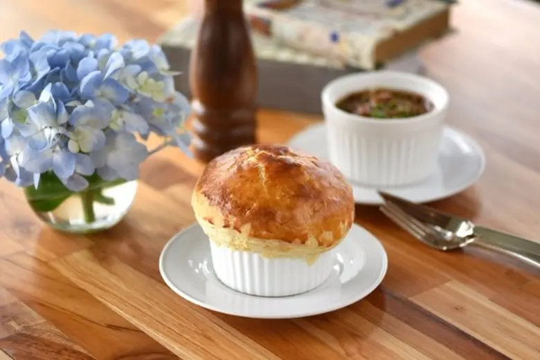 พบกับการกลับมาอีกครั้งตามคำเรียกร้องเพื่อ...