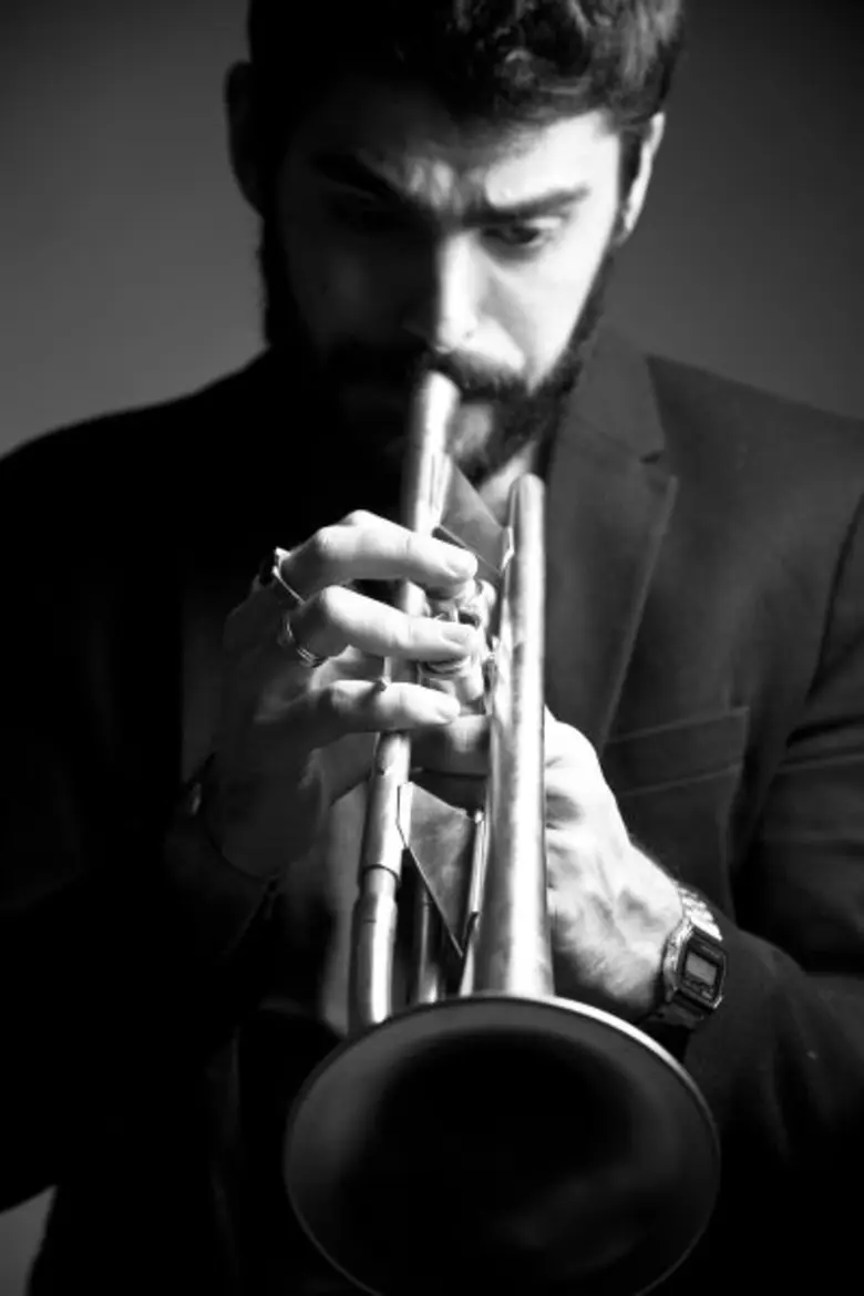 พบกับ “อันเดอร์ เดอะ สตาร์ส ออฟ แจ๊ส” โดยวงแจ๊สควินเต็ตนิโคล่า ตาริเอลโลจากประเทศอิตาลี เพียงค่ำคืนเดียว ที่เดอะ ลิฟวิ่ง รูม