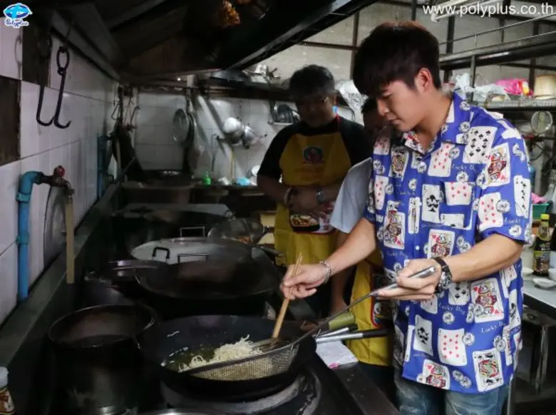 ทีวีไกด์: รายการ "ตลาดสดพระราม ๔" “อาเล็ก” งัดทีเด็ด โชว์พลังกล้ามขั้นเทพ