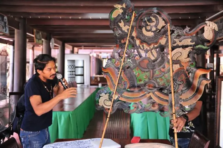 อาชีพของพ่อ “หนองโพ ๙ ตามพระราชปณิธาน สานต่ออาชีพที่พ่อให้”