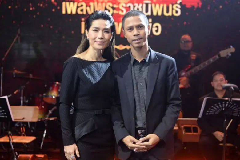 ทีวีไกด์: รายการ “ร้องแลก แจกเงิน Singer Takes It All เพลงพระราชนิพนธ์ เพลงของพ่อ” ดีว่าเมืองไทย “ตู่ นัททิดา” นำทัพศิลปิน รวมใจน้อมรำลึกพระมหากรุณาธิคุณ