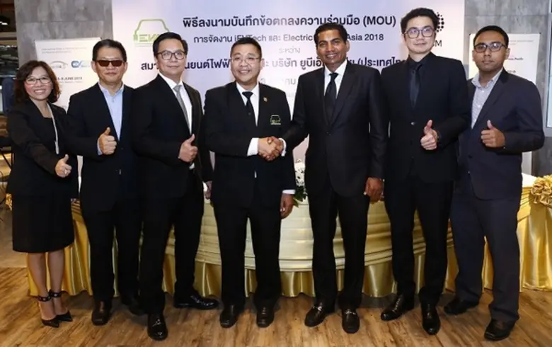 มร.เอ็ม กันดิ กรรมการผู้จัดการ ธุรกิจอาเซ...