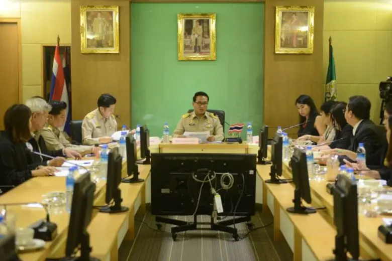 วันที่ 9 ต.ค. 60 นายสรวิศ ธานีโต โฆษกกระท...