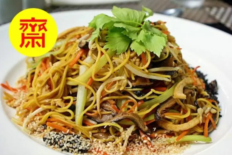 กินเจปีนี้ อิ่มเอมใจไปกับ “บุฟเฟ่ต์อาหารเจ” เพื่อสุขภาพ ที่เดอะสแควร์ โนโวเทล เพลินจิต