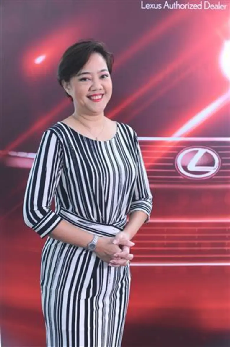 เรียกว่าเป็นสาวเก่งแห่งวงการรถยนต์ที่ใครๆ...