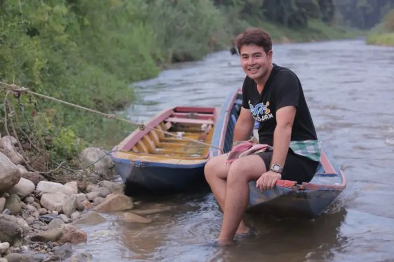 จ๊อบ – โกสินทร์ ออกโคจรตามรอยพ่อ ที่มาของ “แสงแห่งสันติ”