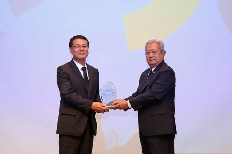 พล.อ.สุรยุทธ์ จุลานนท์ องคมนตรี ในฐานะรอง...