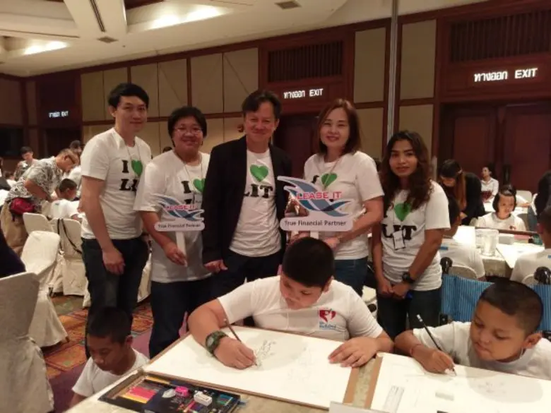 คุณสมพล เอกธีรจิตต์ กรรมการผู้จัดการ , คุ...