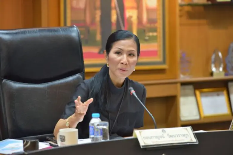 นางกอบกาญจน์ วัฒนวรางกูร รัฐมนตรีว่าการกร...