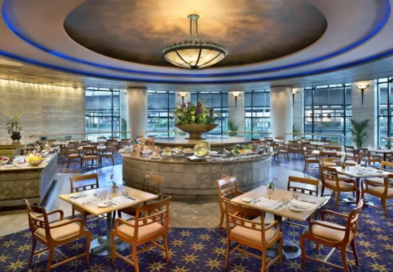 อิ่มอร่อยกับซีฟู้ดบุฟเฟ่ต์สุดอลังการที่ห้องอาหารออร์คิด คาเฟ่