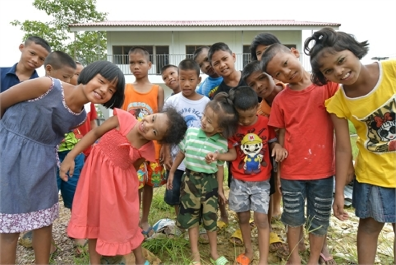 เพราะทุกการ “แบ่งปัน” คือการ “สร้าง” สังคมแห่งการให้ มูลนิธิซอว์ขอเชิญร่วมแบ่งปันเพื่อสร้างอนาคตที่ดีกว่าแก่เด็ก-สตรีชายขอบ