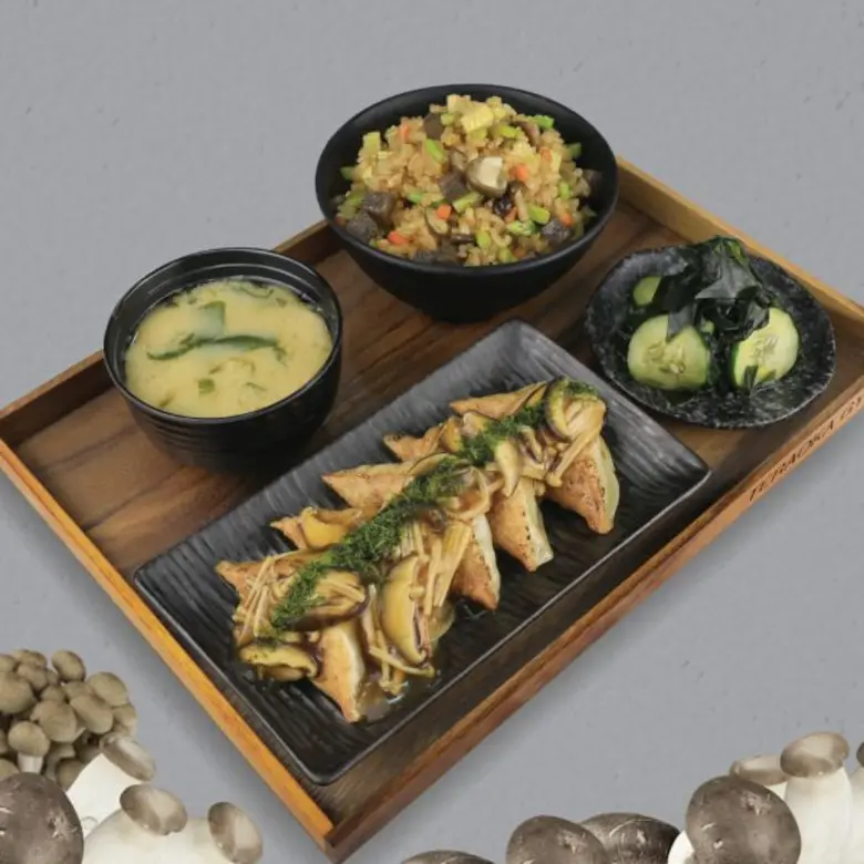 “คชาบราเธอร์ส” ชวนอิ่มบุญ อิ่มใจ อิ่มอร่อย กับเมนูเจ จาก 3 แบรนด์ดังในเครือฯ