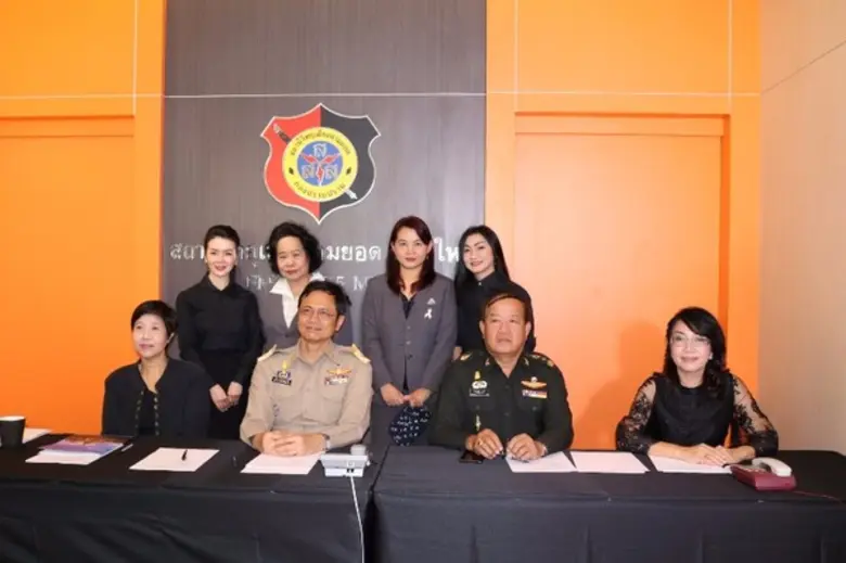 วันที่ 9 ตุลาคม 2560 ตัวแทนผู้บริหาร โรงพ...