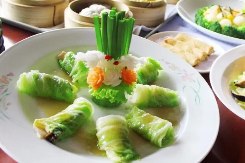 โรงแรมดิ เอมเมอรัลด์ ร่วมจัดบรรยากาศของกา...