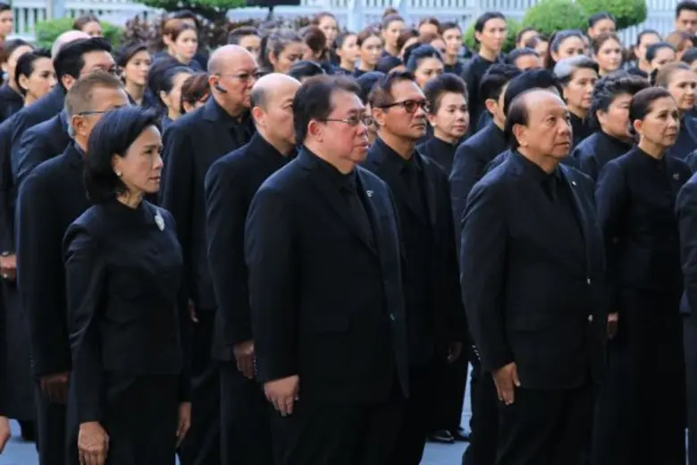 ช่อง 3 ร่วมน้อมรำลึกในพระมหากรุณาธิคุณ ในหลวงรัชกาลที่ 9 เนื่องในวันครบรอบ 1 ปี วันสวรรคต