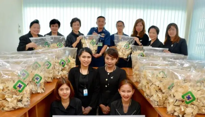 รพ.วิภาวดี พร้อมจิตอาสาและคนไข้ที่เข้ามาใ...