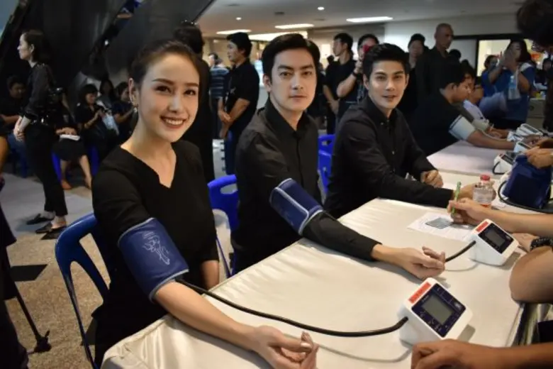 นักแสดงจาก สถานีโทรทัศน์ช่อง 8 ฟิล์ม –รัฐ...