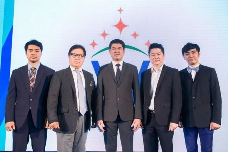 นายอรรถวุฒิ จริงไธสง (กลาง) ประธานเจ้าหน้...